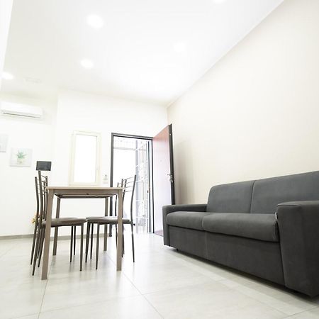 Casa Vacanza Serafino Apartment Катания Екстериор снимка